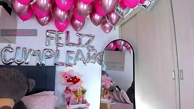 hollyprincess 2 online show from 31, 5, 2026