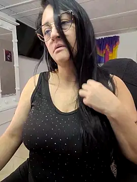 Ameliarizo online show from 4, 2, 2026