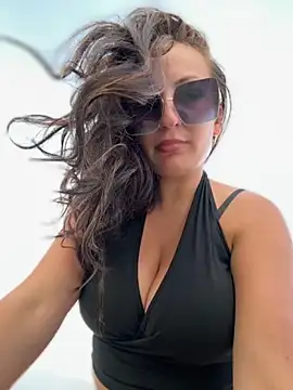 itsCassie online show from 15, 10, 2025