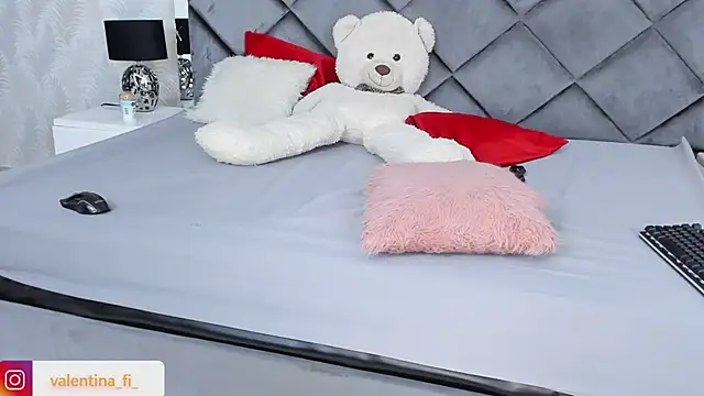 valentina fi online show from 2, 2, 2025