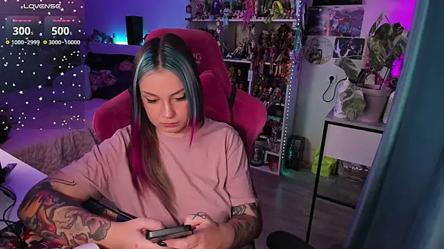 Snapshot of ChloeKohaku chatting on 3, 2, 2025 ChloeKohaku online show from 3, 2, 2025