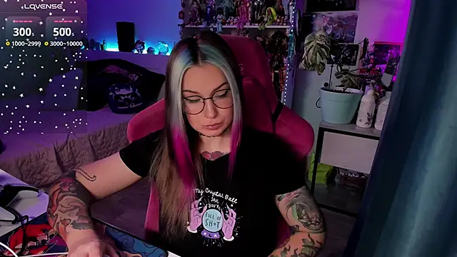 Snapshot of ChloeKohaku chatting on 11, 2, 2025 ChloeKohaku online show from 11, 2, 2025