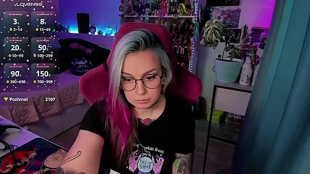 Snapshot of ChloeKohaku chatting on 11, 2, 2025 ChloeKohaku online show from 11, 2, 2025