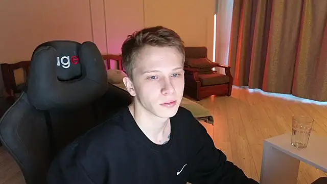 arlekincrop online show from 3, 3, 2025