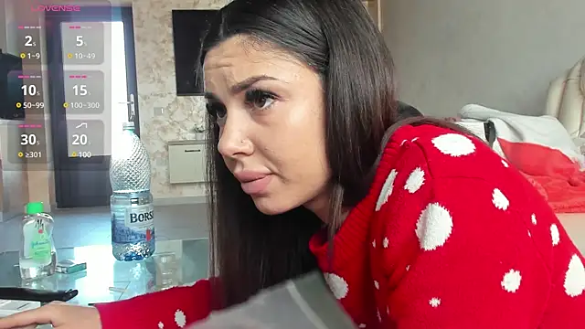 Snapshot of AmiraRosse chatting on 10, 3, 2025 AmiraRosse online show from 10, 3, 2025