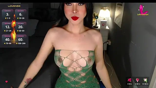 Snapshot of MiracleTS chatting on 7, 3, 2025 MiracleTS online show from 7, 3, 2025