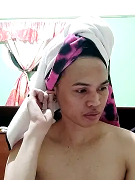 QueenSoreal online show from 27, 11, 2025