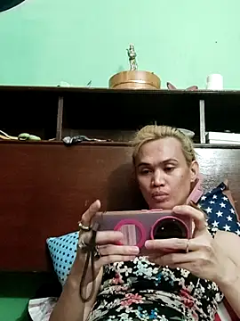 QueenSoreal online show from 2, 6, 2026