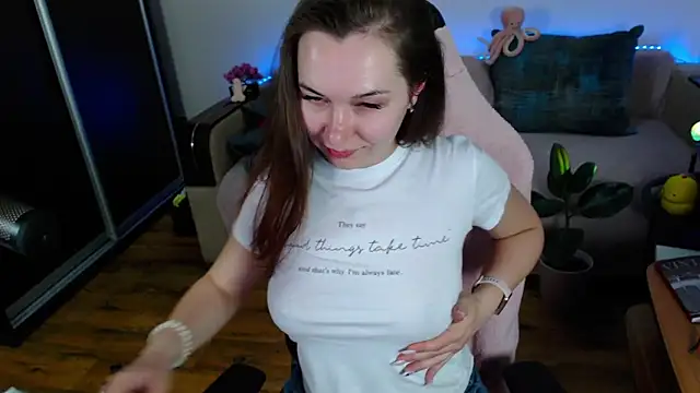 Snapshot of LizaSexy20 chatting on 22, 3, 2025 LizaSexy20 online show from 22, 3, 2025