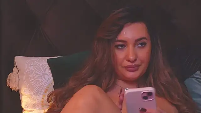 YaaraCollins online show from 7, 1, 2025