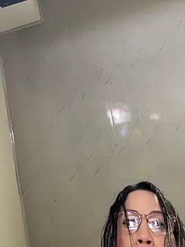 SQUIRTINGQUEEN11 online show from 13, 4, 2026