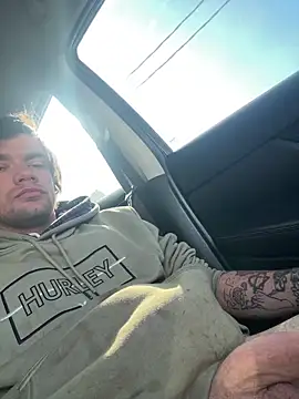 Snapshot of cumgitsumdic chatting on 3, 1, 2025 cumgitsumdic online show from 3, 1, 2025