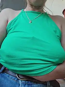Snapshot of elacoquette chatting on 13, 7, 2026 elacoquette online show from 13, 7, 2026