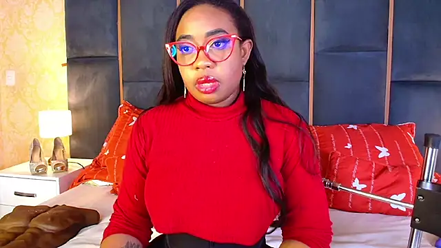 CaseyMoon online show from 13, 11, 2025