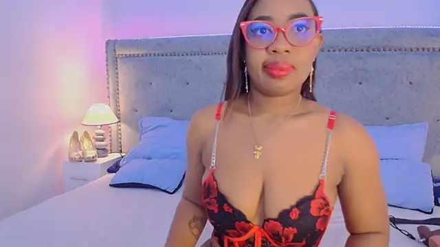 Snapshot of CaseyMoon chatting on 20, 6, 2026 CaseyMoon online show from 20, 6, 2026