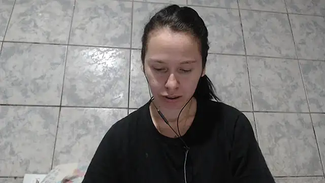 Venusluxodomme online show from 4, 10, 2025