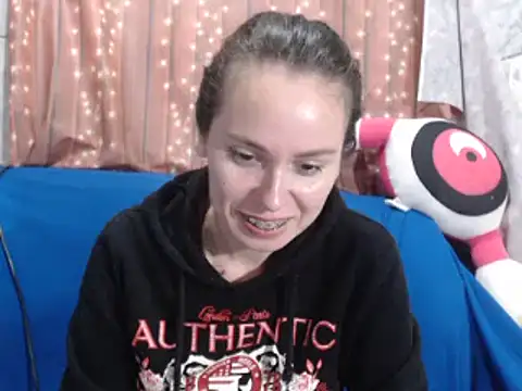 Venusluxodomme online show from 13, 3, 2026