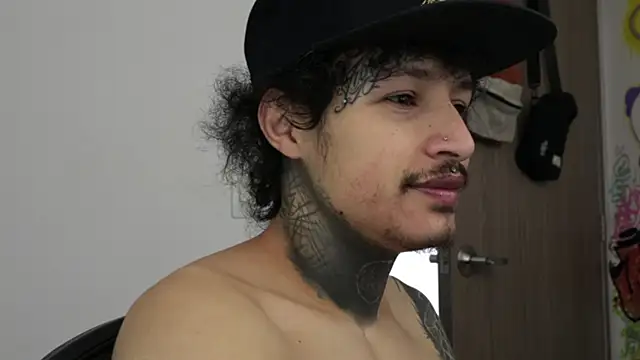 trieone online show from 28, 2, 2026