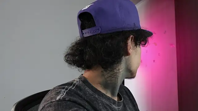 trieone online show from 13, 4, 2026