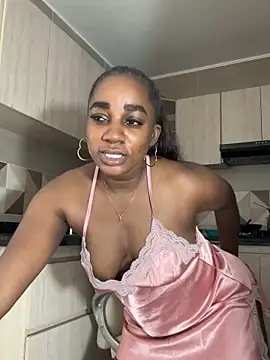 cristaaalclocks1 online show from 13, 3, 2025