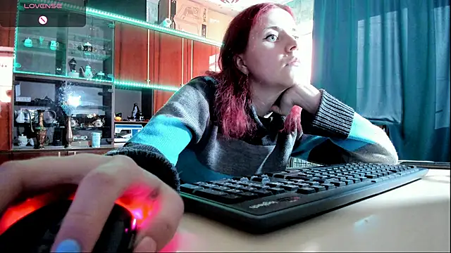 Snapshot of pa1e_pr1ncess chatting on 1, 2, 2025 pa1e pr1ncess online show from 1, 2, 2025