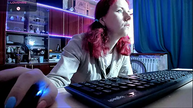 Snapshot of pa1e_pr1ncess chatting on 4, 2, 2025 pa1e pr1ncess online show from 4, 2, 2025