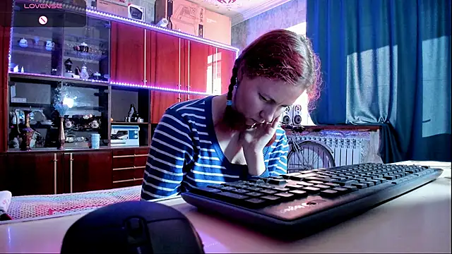 Snapshot of pa1e_pr1ncess chatting on 9, 3, 2025 pa1e pr1ncess online show from 9, 3, 2025