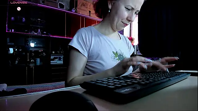 Snapshot of pa1e_pr1ncess chatting on 10, 3, 2025 pa1e pr1ncess online show from 10, 3, 2025