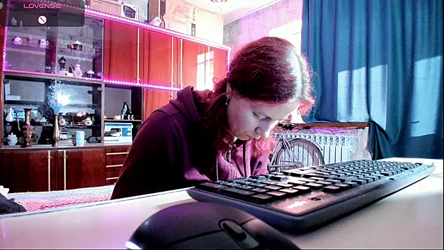 Snapshot of pa1e_pr1ncess chatting on 12, 3, 2025 pa1e pr1ncess online show from 12, 3, 2025