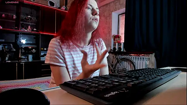 Snapshot of pa1e_pr1ncess chatting on 19, 3, 2025 pa1e pr1ncess online show from 19, 3, 2025