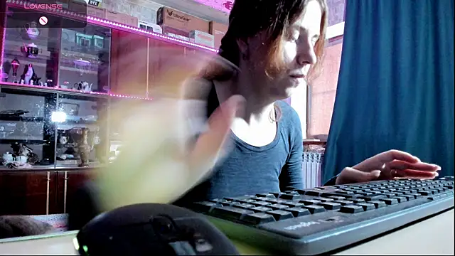 Snapshot of pa1e_pr1ncess chatting on 11, 9, 2025 pa1e pr1ncess online show from 11, 9, 2025