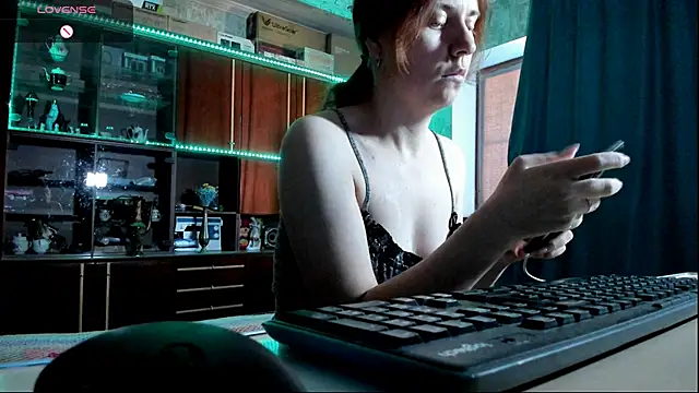 Snapshot of pa1e_pr1ncess chatting on 12, 9, 2025 pa1e pr1ncess online show from 12, 9, 2025