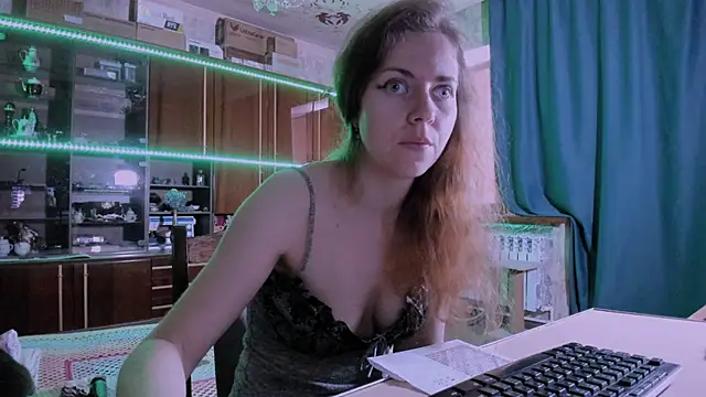Snapshot of pa1e_pr1ncess chatting on 11, 7, 2026 pa1e pr1ncess online show from 11, 7, 2026