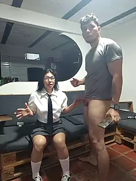 Snapshot of venusandzeus@xh chatting on 7, 7, 2026 venusandzeusxh online show from 7, 7, 2026