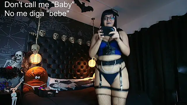 Snapshot of AlexHoe_ chatting on 12, 6, 2026 AlexHoe online show from 12, 6, 2026