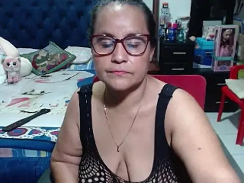 Snapshot of pervert_mommy_ chatting on 13, 1, 2025 pervert mommy online show from 13, 1, 2025