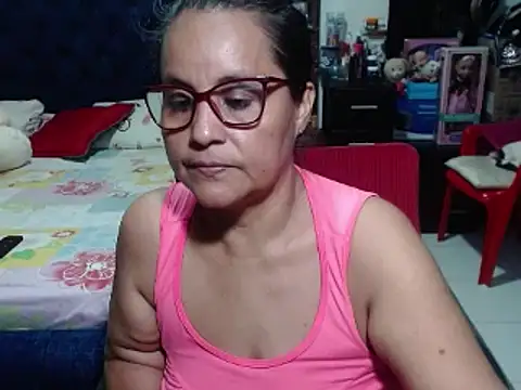 Snapshot of pervert_mommy_ chatting on 26, 1, 2025 pervert mommy online show from 26, 1, 2025