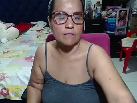 Snapshot of pervert_mommy_ chatting on 27, 1, 2025 pervert mommy online show from 27, 1, 2025