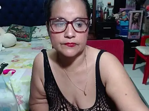 Snapshot of pervert_mommy_ chatting on 4, 2, 2025 pervert mommy online show from 4, 2, 2025