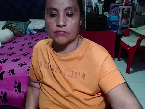 Snapshot of pervert_mommy_ chatting on 15, 2, 2025 pervert mommy online show from 15, 2, 2025
