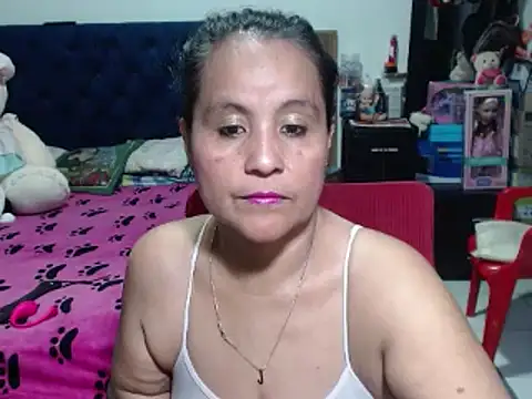 Snapshot of pervert_mommy_ chatting on 17, 2, 2025 pervert mommy online show from 17, 2, 2025