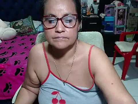 Snapshot of pervert_mommy_ chatting on 18, 2, 2025 pervert mommy online show from 18, 2, 2025