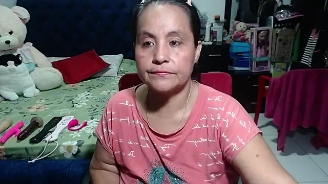 Snapshot of pervert_mommy_ chatting on 8, 3, 2025 pervert mommy online show from 8, 3, 2025