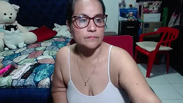 Snapshot of pervert_mommy_ chatting on 17, 3, 2025 pervert mommy online show from 17, 3, 2025