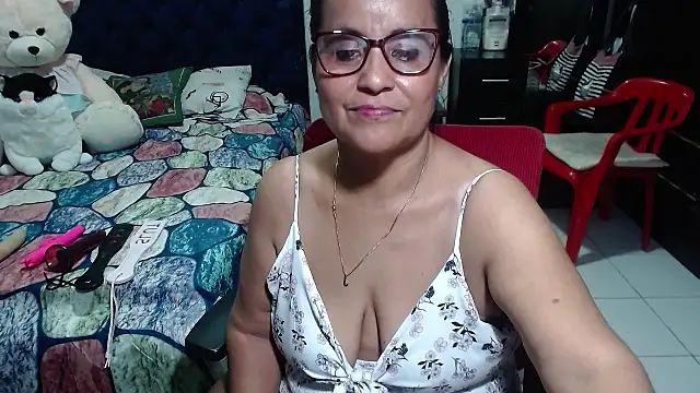 Snapshot of pervert_mommy_ chatting on 18, 3, 2025 pervert mommy online show from 18, 3, 2025