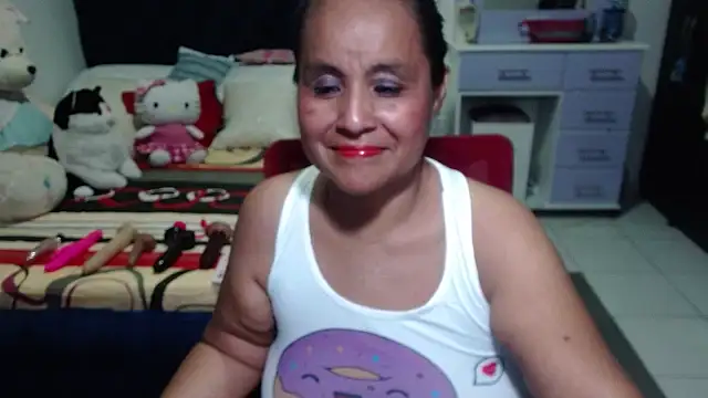 Snapshot of pervert_mommy_ chatting on 16, 9, 2025 pervert mommy online show from 16, 9, 2025
