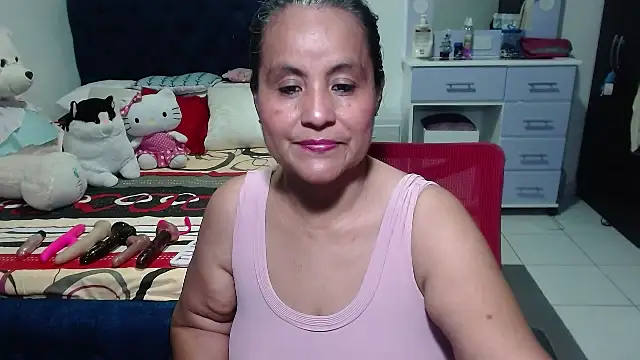 Snapshot of pervert_mommy_ chatting on 20, 9, 2025 pervert mommy online show from 20, 9, 2025