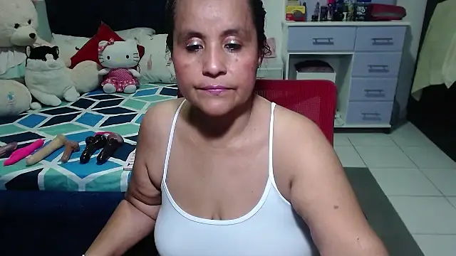 Snapshot of pervert_mommy_ chatting on 3, 10, 2025 pervert mommy online show from 3, 10, 2025