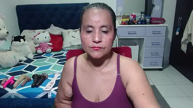 Snapshot of pervert_mommy_ chatting on 8, 10, 2025 pervert mommy online show from 8, 10, 2025