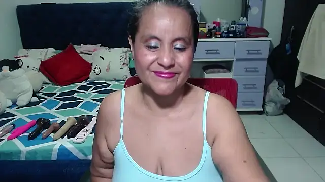 Snapshot of pervert_mommy_ chatting on 11, 10, 2025 pervert mommy online show from 11, 10, 2025